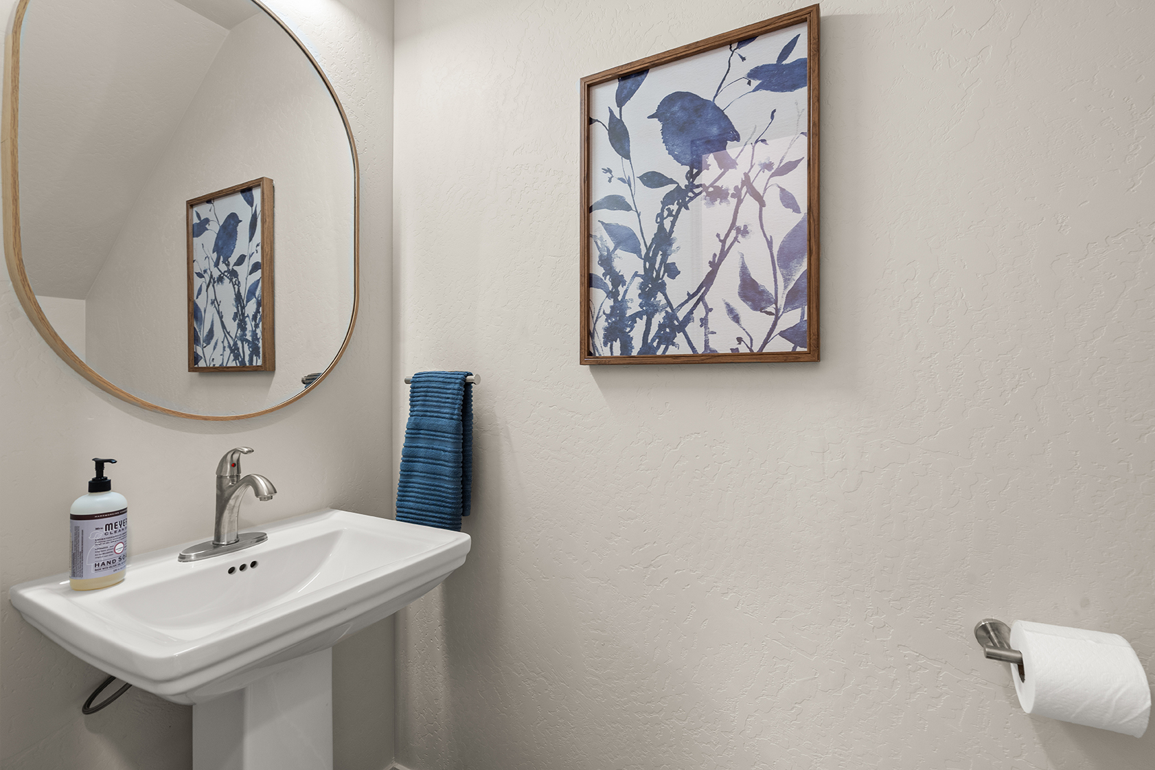 2028 Sunset Dr #9, Medford, OR 97501