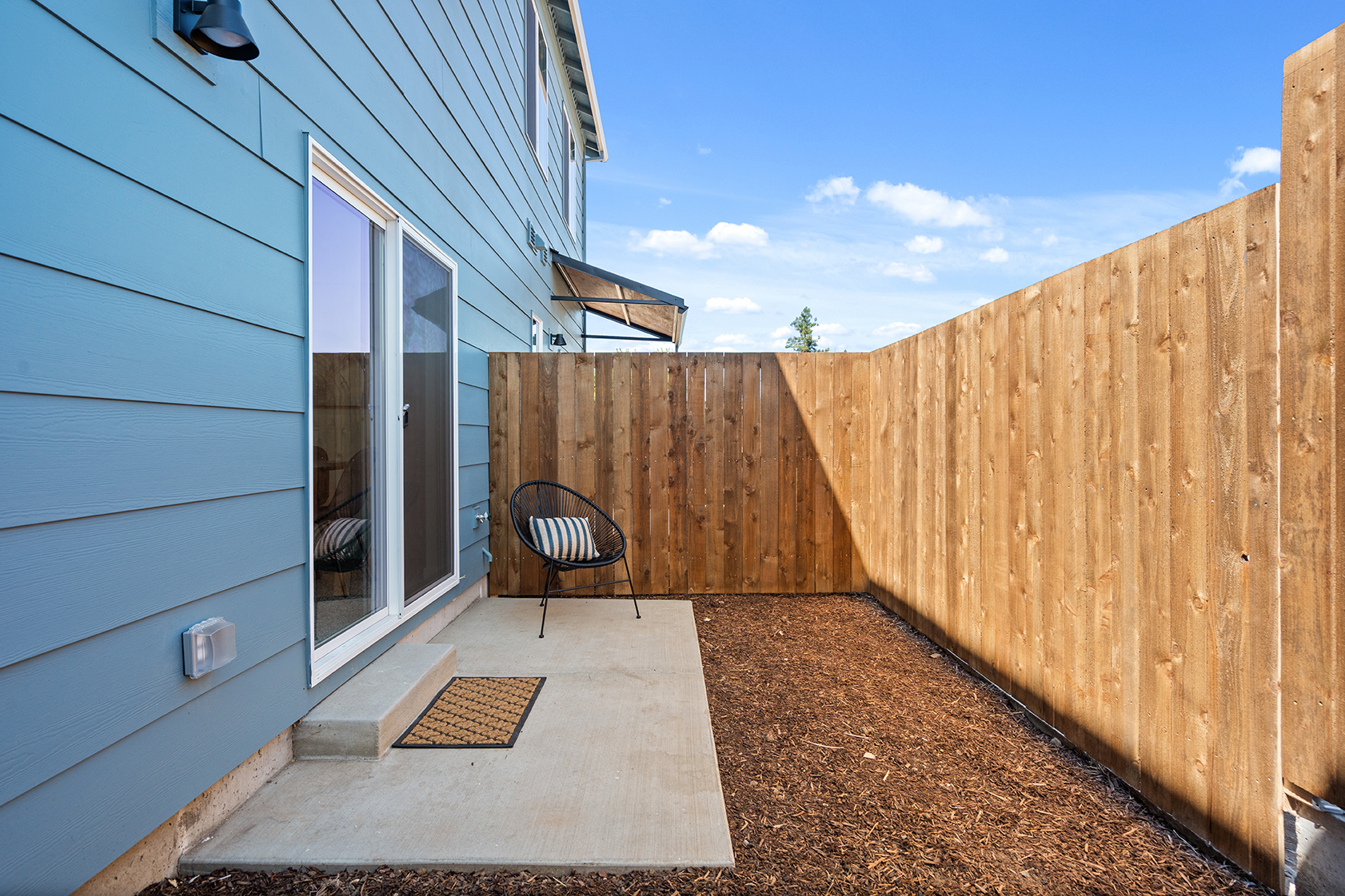 2028 Sunset Dr #9, Medford, OR 97501