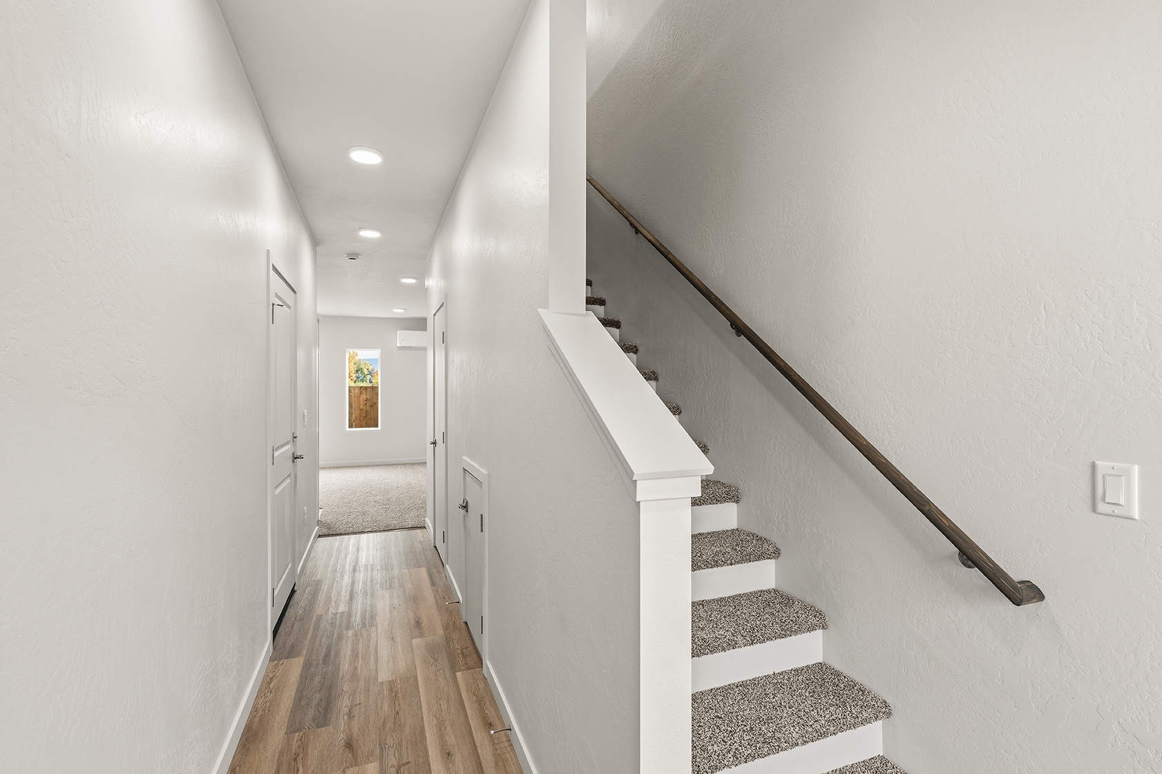 2028 Sunset Dr #4, Medford, OR 97501