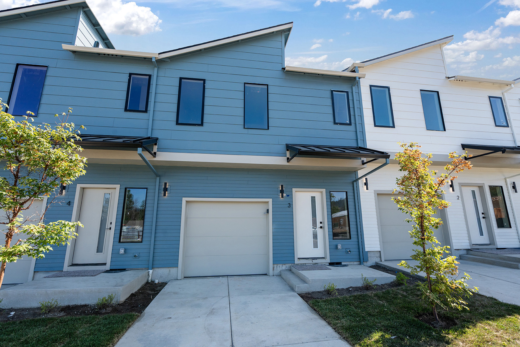 2028 Sunset Dr #3, Medford, OR 97501