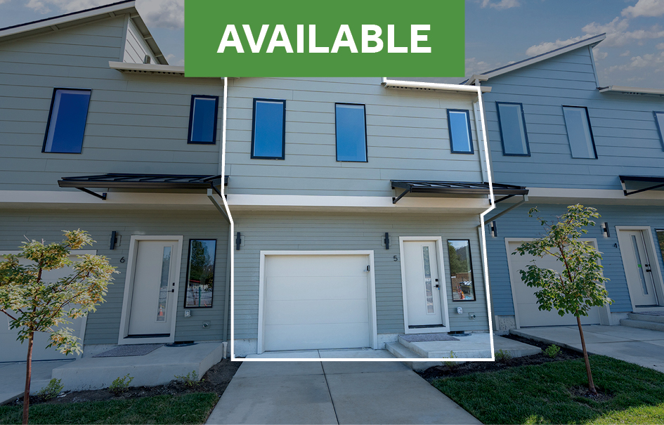 2028 Sunset Dr #5, Medford, OR 97501