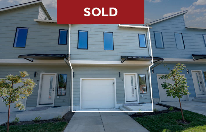 2028 Sunset Dr #5, Medford, OR 97501