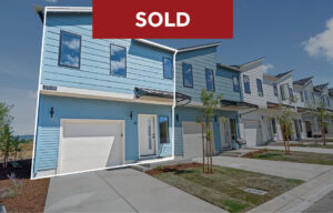 2028 Sunset Dr #10, Medford, OR 97501