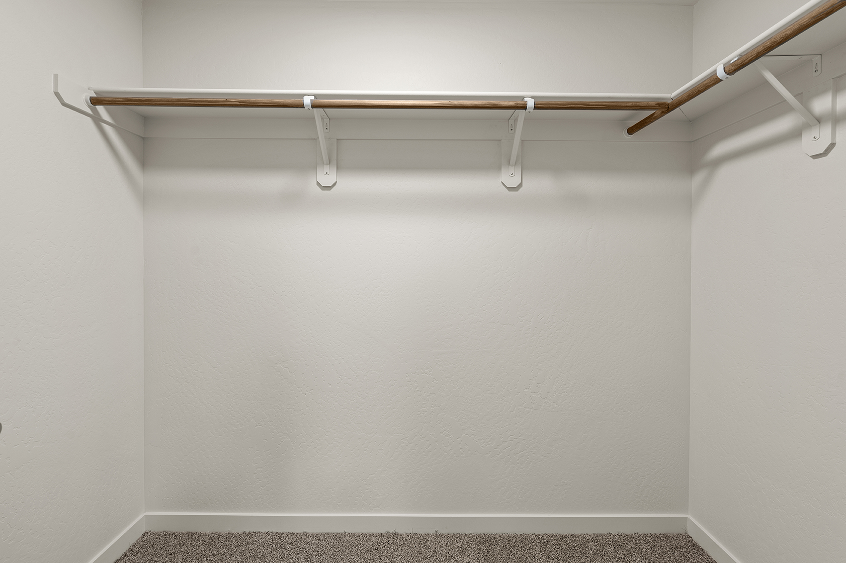 2028 Sunset Dr #8, Medford, OR 97501